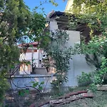 House Rea With Bbq And Two Terrace Hébergement de vacances