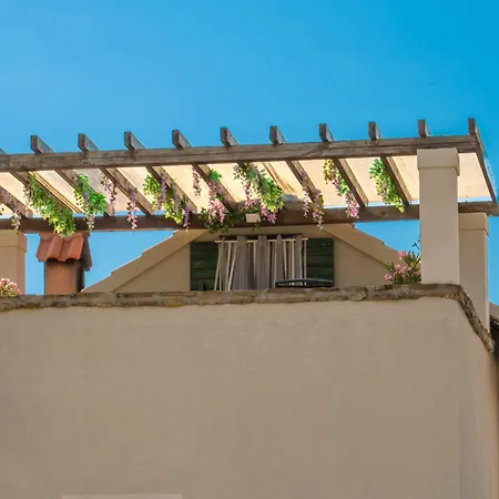 Hébergement de vacances House Rea With Bbq And Two Terrace *