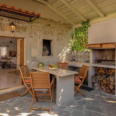 House Rea With Bbq And Two Terrace Sveti Donat