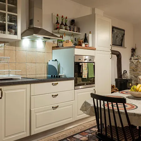 House Rea With Bbq And Two Terrace *